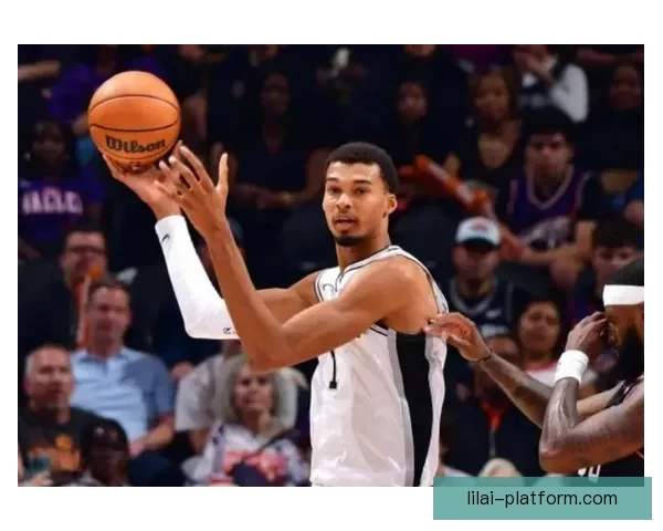 文班亚马26分14篮板5封盖力压83分先生 热巴仅17投5中表现低迷